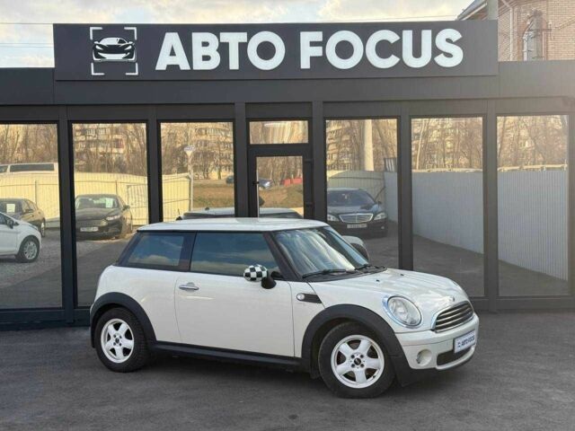 Бежевый Мини Купер, объемом двигателя 1.4 л и пробегом 185 тыс. км за 5490 $, фото 1 на Automoto.ua