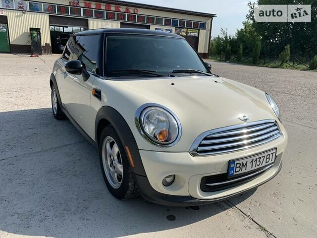 Бежевий Міні Cooper, об'ємом двигуна 1.6 л та пробігом 65 тис. км за 10300 $, фото 1 на Automoto.ua