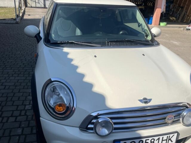Бежевий Міні Cooper, об'ємом двигуна 1.6 л та пробігом 300 тис. км за 7600 $, фото 1 на Automoto.ua