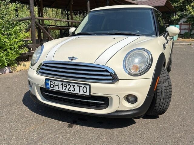 Бежевий Міні Cooper, об'ємом двигуна 1.6 л та пробігом 271 тис. км за 7500 $, фото 1 на Automoto.ua