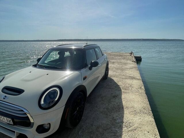 Бежевий Міні Cooper, об'ємом двигуна 1.5 л та пробігом 88 тис. км за 12500 $, фото 1 на Automoto.ua