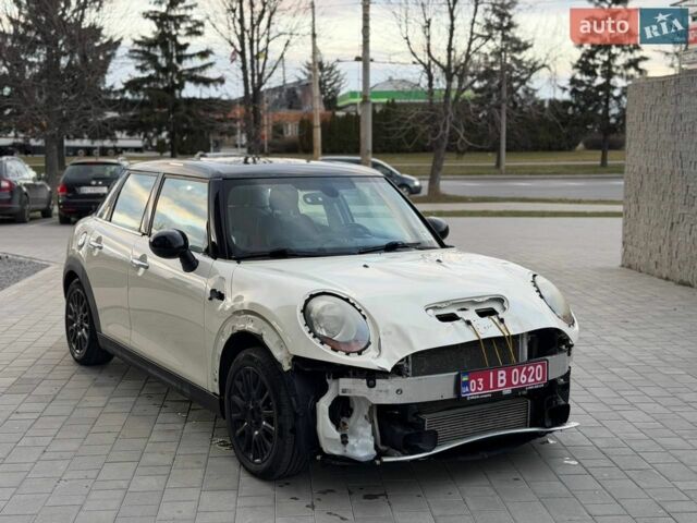 Бежевий Міні Cooper, об'ємом двигуна 2 л та пробігом 119 тис. км за 8500 $, фото 1 на Automoto.ua
