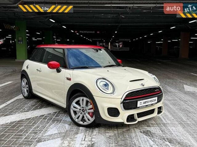 Бежевый Мини Купер, объемом двигателя 2 л и пробегом 53 тыс. км за 25990 $, фото 1 на Automoto.ua