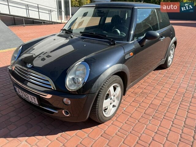 Чорний Міні Cooper, об'ємом двигуна 1.6 л та пробігом 209 тис. км за 4400 $, фото 1 на Automoto.ua