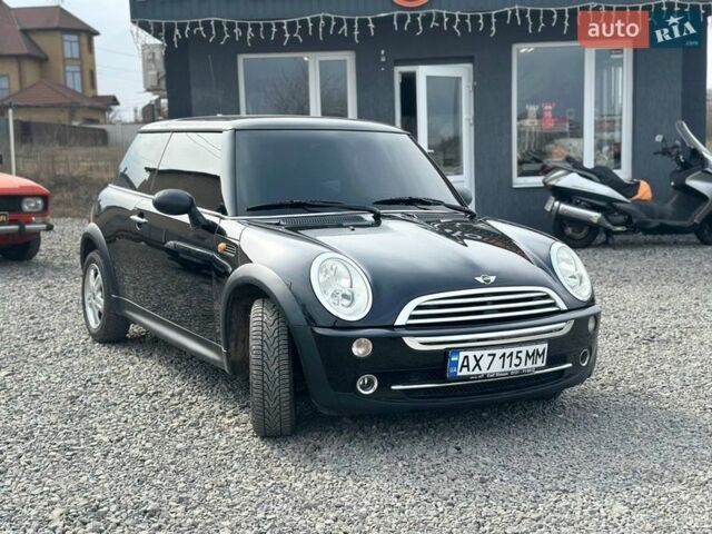 Чорний Міні Cooper, об'ємом двигуна 1.6 л та пробігом 196 тис. км за 3850 $, фото 1 на Automoto.ua