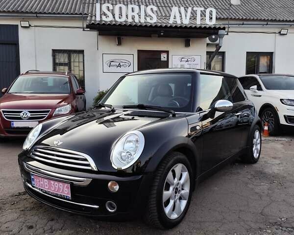 Чорний Міні Cooper, об'ємом двигуна 1.6 л та пробігом 206 тис. км за 5500 $, фото 1 на Automoto.ua