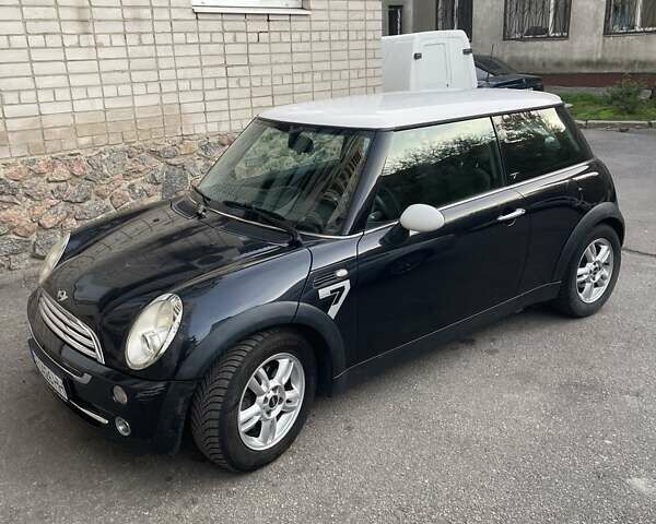 Мини Купер 2006 в Кропивницком (Кировограде) на Automoto.ua Черный Мини Купер, объемом двигателя 1.6 л и пробегом 234 тыс. км за 6999 $, фото 1 на Automoto.ua