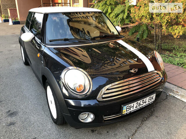 Чорний Міні Cooper, об'ємом двигуна 1.6 л та пробігом 103 тис. км за 7500 $, фото 1 на Automoto.ua