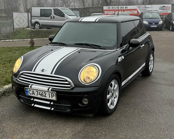 Чорний Міні Cooper, об'ємом двигуна 1.56 л та пробігом 192 тис. км за 6800 $, фото 1 на Automoto.ua