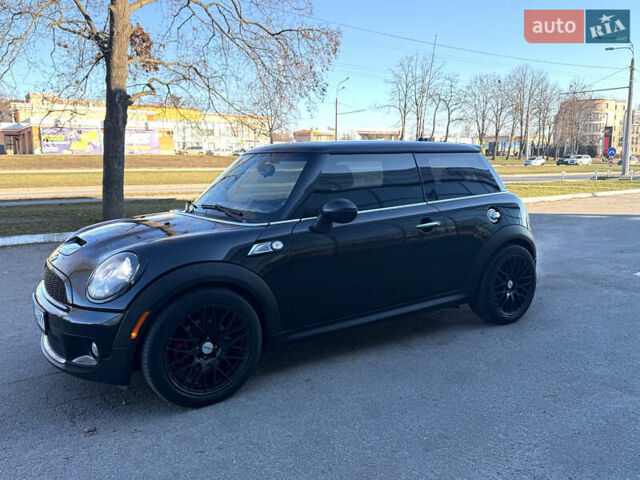 Чорний Міні Cooper, об'ємом двигуна 1.6 л та пробігом 120 тис. км за 6500 $, фото 1 на Automoto.ua