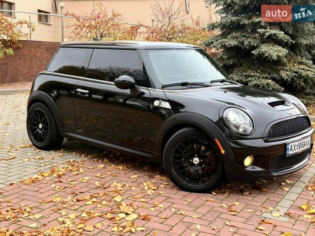 Чорний Міні Cooper, об'ємом двигуна 1.6 л та пробігом 119 тис. км за 6700 $, фото 1 на Automoto.ua