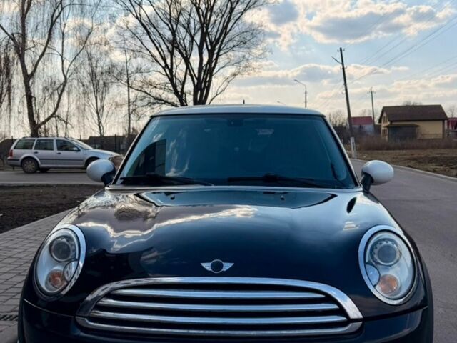 Чорний Міні Cooper, об'ємом двигуна 1.6 л та пробігом 224 тис. км за 8500 $, фото 1 на Automoto.ua