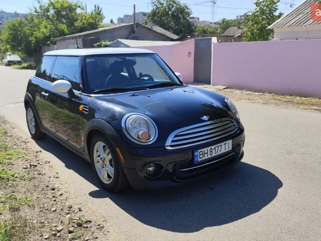 Чорний Міні Cooper, об'ємом двигуна 1.6 л та пробігом 177 тис. км за 7000 $, фото 1 на Automoto.ua