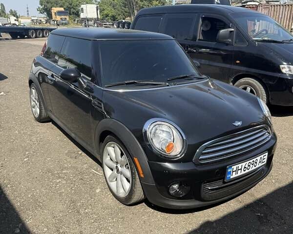 Чорний Міні Cooper, об'ємом двигуна 1.6 л та пробігом 130 тис. км за 6999 $, фото 1 на Automoto.ua