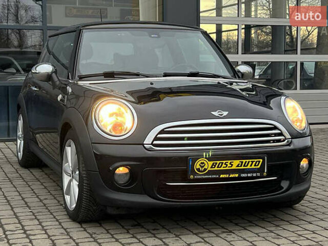 Чорний Міні Cooper, об'ємом двигуна 1.6 л та пробігом 272 тис. км за 6800 $, фото 1 на Automoto.ua