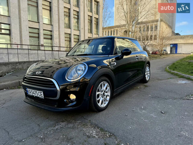Черный Мини Купер, объемом двигателя 1.5 л и пробегом 125 тыс. км за 10700 $, фото 1 на Automoto.ua