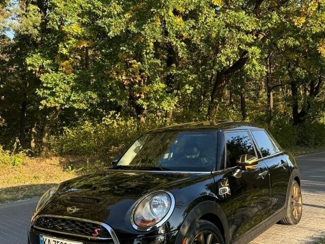 Чорний Міні Cooper, об'ємом двигуна 2 л та пробігом 119 тис. км за 15999 $, фото 1 на Automoto.ua