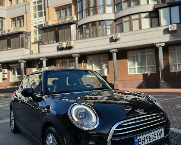 Мини Купер 2015 в Одессе на Automoto.ua Черный Мини Купер, объемом двигателя 1.5 л и пробегом 98 тыс. км за 12500 $, фото 1 на Automoto.ua