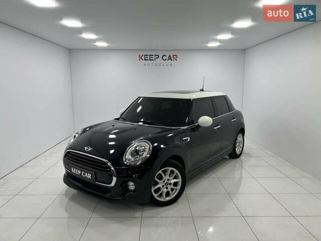 Черный Мини Купер, объемом двигателя 1.5 л и пробегом 90 тыс. км за 18500 $, фото 1 на Automoto.ua