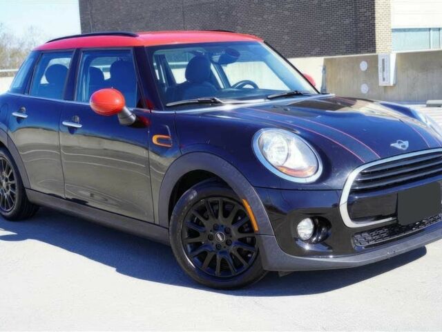 Чорний Міні Cooper, об'ємом двигуна 1.5 л та пробігом 47 тис. км за 11700 $, фото 1 на Automoto.ua