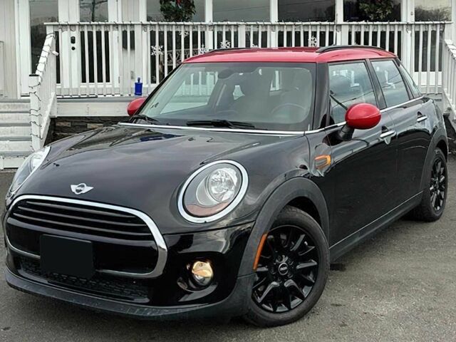 Чорний Міні Cooper, об'ємом двигуна 1.5 л та пробігом 34 тис. км за 4300 $, фото 1 на Automoto.ua
