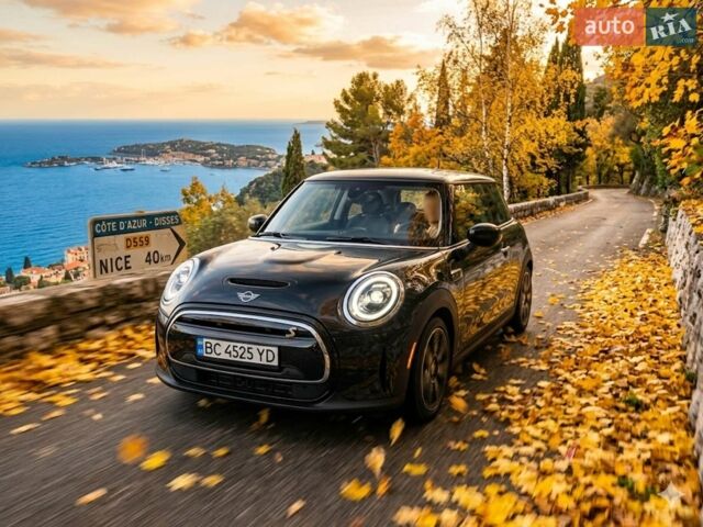 Чорний Міні Cooper, об'ємом двигуна 0 л та пробігом 45 тис. км за 16200 $, фото 1 на Automoto.ua