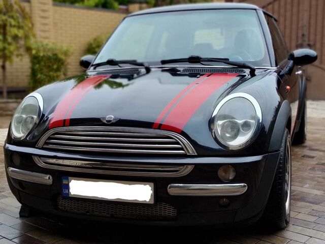 Чорний Міні Cooper, об'ємом двигуна 1.6 л та пробігом 230 тис. км за 4300 $, фото 1 на Automoto.ua
