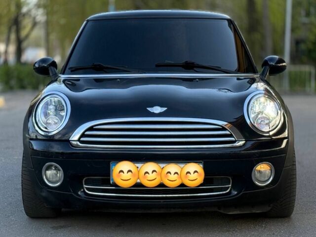 Чорний Міні Cooper, об'ємом двигуна 0 л та пробігом 207 тис. км за 5705 $, фото 1 на Automoto.ua