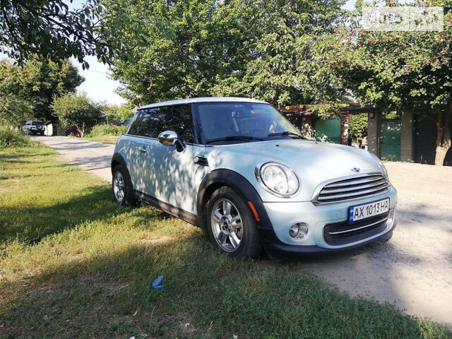 Гранатовий Міні Cooper, об'ємом двигуна 1.6 л та пробігом 101 тис. км за 12800 $, фото 1 на Automoto.ua