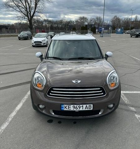 Коричневый Мини Купер, объемом двигателя 2 л и пробегом 213 тыс. км за 11000 $, фото 1 на Automoto.ua