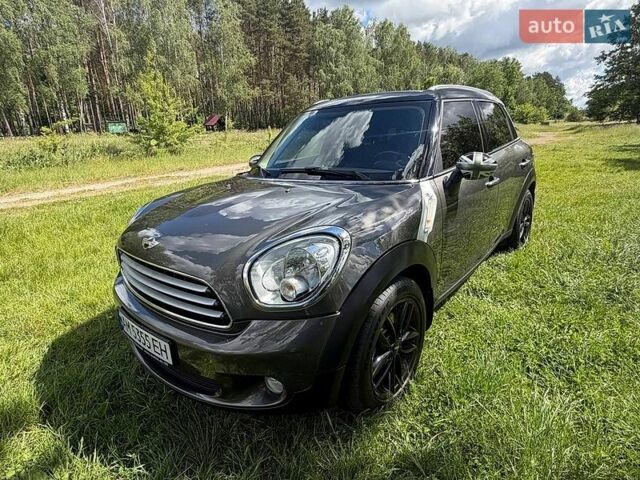 Коричневый Мини Купер, объемом двигателя 2 л и пробегом 200 тыс. км за 11500 $, фото 1 на Automoto.ua