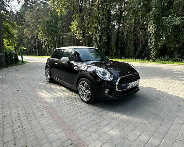 Коричневий Міні Cooper, об'ємом двигуна 1.5 л та пробігом 106 тис. км за 13500 $, фото 1 на Automoto.ua