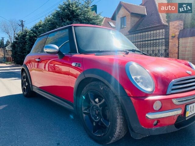 Червоний Міні Cooper, об'ємом двигуна 1.36 л та пробігом 236 тис. км за 4400 $, фото 1 на Automoto.ua