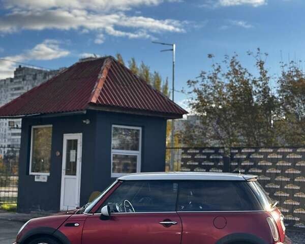 Красный Мини Купер, объемом двигателя 1.6 л и пробегом 177 тыс. км за 3750 $, фото 1 на Automoto.ua