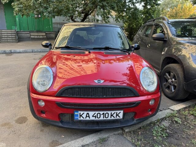 Красный Мини Купер, объемом двигателя 1.6 л и пробегом 199 тыс. км за 4516 $, фото 1 на Automoto.ua