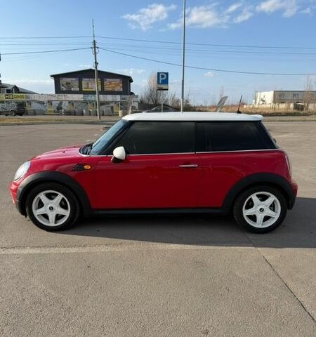 Червоний Міні Cooper, об'ємом двигуна 1.6 л та пробігом 144 тис. км за 6400 $, фото 1 на Automoto.ua