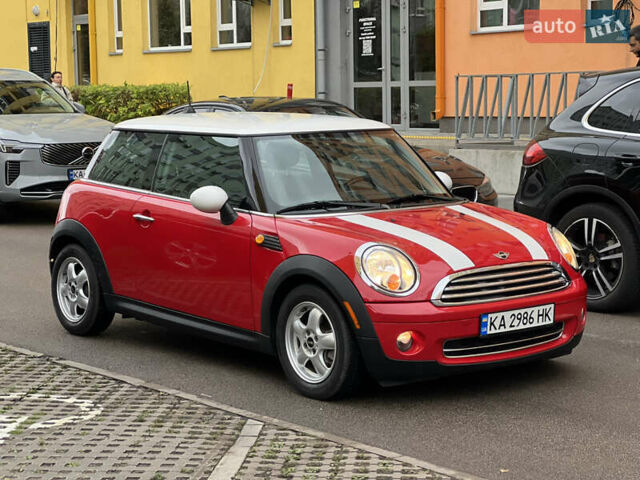 Червоний Міні Cooper, об'ємом двигуна 1.6 л та пробігом 213 тис. км за 6500 $, фото 1 на Automoto.ua