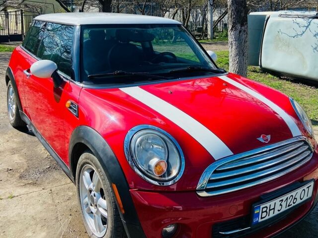 Червоний Міні Cooper, об'ємом двигуна 1.6 л та пробігом 115 тис. км за 6000 $, фото 1 на Automoto.ua