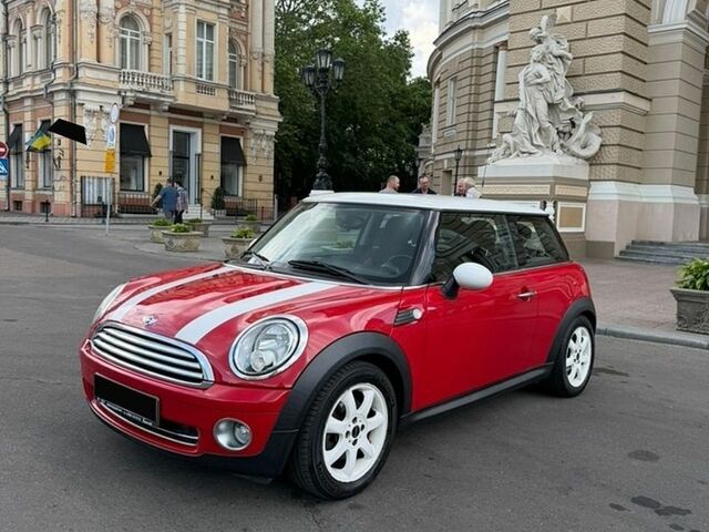 Красный Мини Купер, объемом двигателя 1.6 л и пробегом 78 тыс. км за 7600 $, фото 1 на Automoto.ua