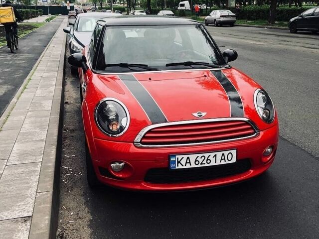 Червоний Міні Cooper, об'ємом двигуна 1.6 л та пробігом 161 тис. км за 7000 $, фото 1 на Automoto.ua