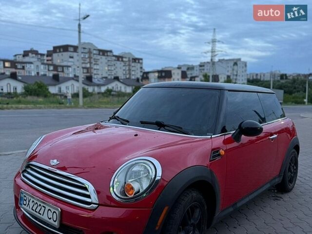 Червоний Міні Cooper, об'ємом двигуна 1.6 л та пробігом 126 тис. км за 8999 $, фото 1 на Automoto.ua