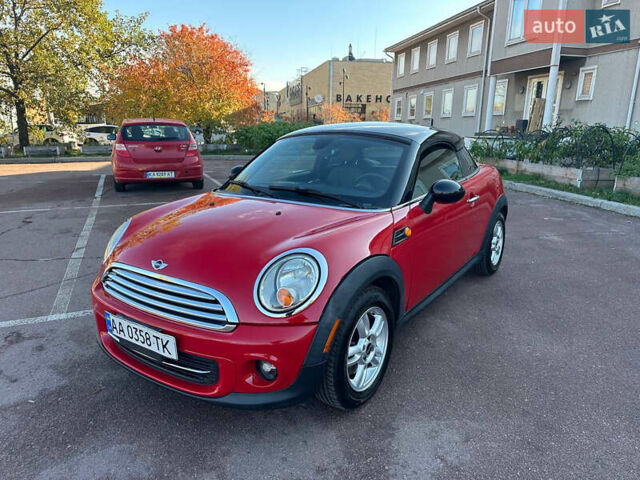Мини Купер 2012 в Киеве на Automoto.ua Красный Мини Купер, объемом двигателя 1.6 л и пробегом 140 тыс. км за 6999 $, фото 1 на Automoto.ua