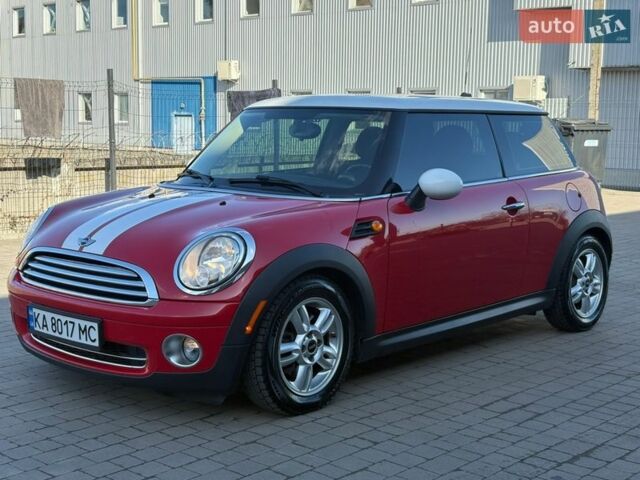 Червоний Міні Cooper, об'ємом двигуна 1.6 л та пробігом 188 тис. км за 8500 $, фото 1 на Automoto.ua