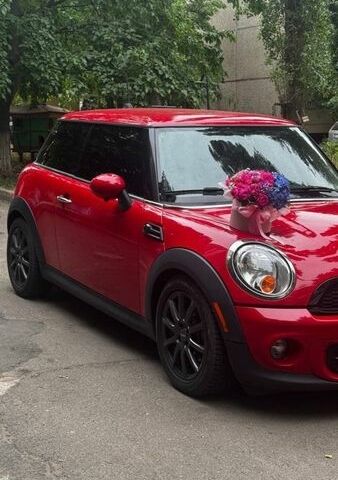 Червоний Міні Cooper, об'ємом двигуна 1.6 л та пробігом 144 тис. км за 8300 $, фото 1 на Automoto.ua