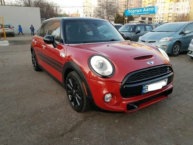 Червоний Міні Cooper, об'ємом двигуна 0 л та пробігом 60 тис. км за 17700 $, фото 1 на Automoto.ua