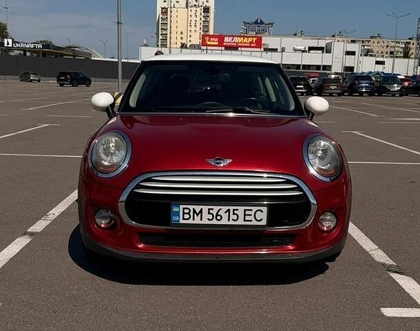 Червоний Міні Cooper, об'ємом двигуна 1.5 л та пробігом 118 тис. км за 12000 $, фото 1 на Automoto.ua