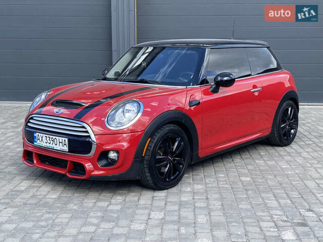 Червоний Міні Cooper, об'ємом двигуна 2 л та пробігом 98 тис. км за 13500 $, фото 1 на Automoto.ua