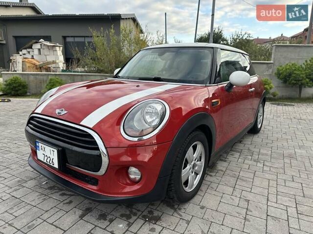 Червоний Міні Cooper, об'ємом двигуна 1.5 л та пробігом 92 тис. км за 9150 $, фото 1 на Automoto.ua