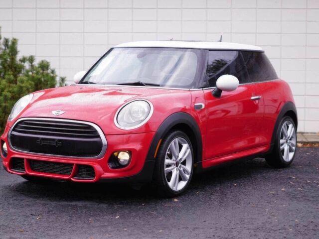 Червоний Міні Cooper, об'ємом двигуна 2 л та пробігом 71 тис. км за 6700 $, фото 1 на Automoto.ua