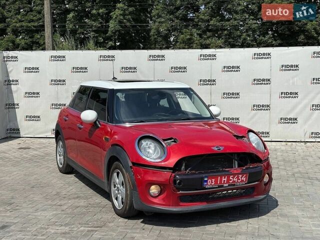 Червоний Міні Cooper, об'ємом двигуна 1.5 л та пробігом 174 тис. км за 7900 $, фото 1 на Automoto.ua